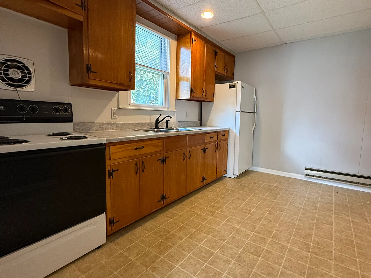 1 bed, 700 sqft, $1,275 — Photo 4
