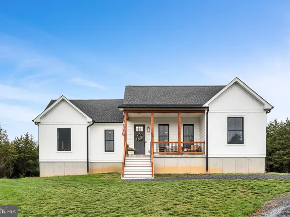 588 Savannah Dr, Strasburg, VA 22657