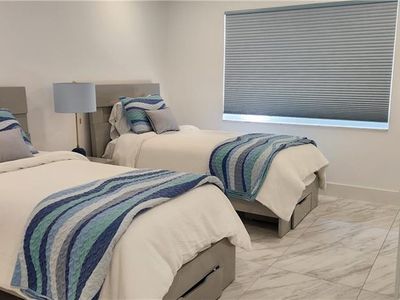 3000 Gulf Shore BLVD N #113, Naples, FL, 34103