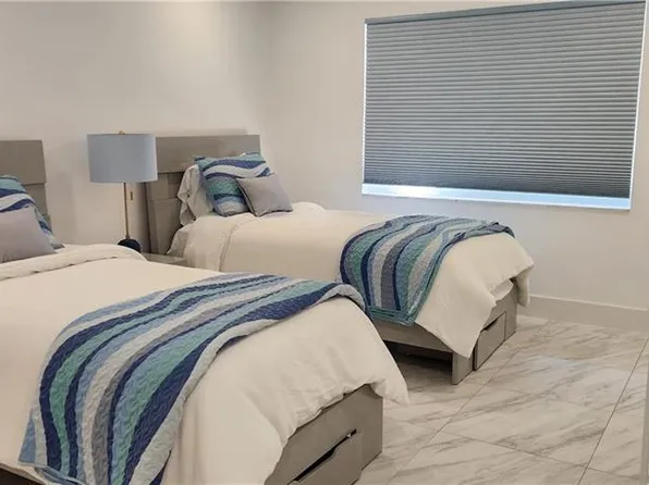 3000 Gulf Shore BLVD N #113, NAPLES, FL 34103