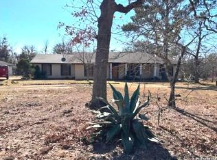 531 Deer Loop, La Grange, TX 78945