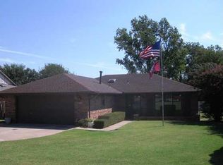 917 S Fillmore Ave, El Reno, OK 73036