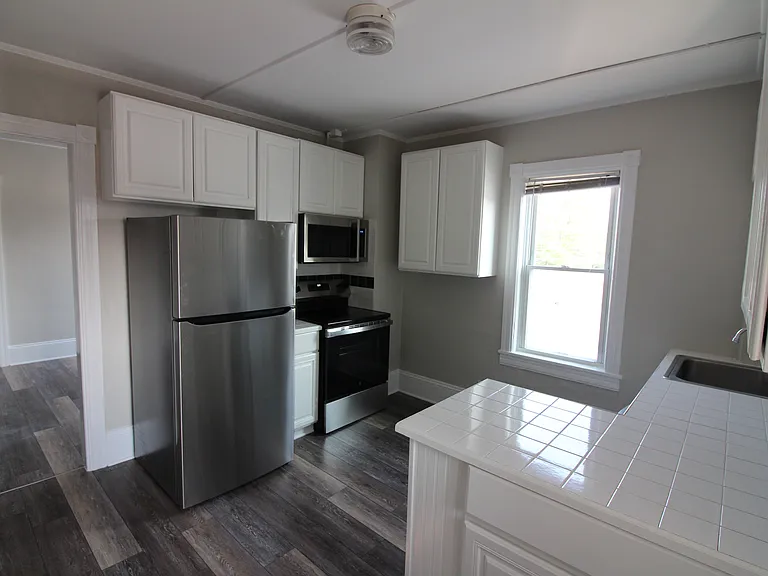 16 Main St #2N — Photo 35