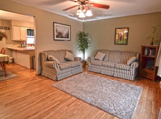 1263 Lambeth Rd, Waukesha, WI 53189