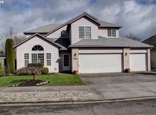 2025 NE Gertz Rd, Portland, OR 97211