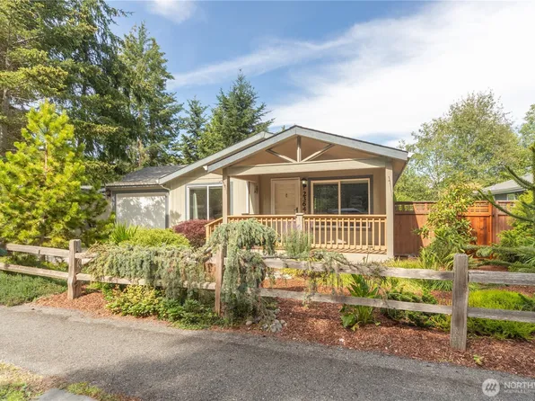 2364 Highland Loop, Port Townsend, WA 98368