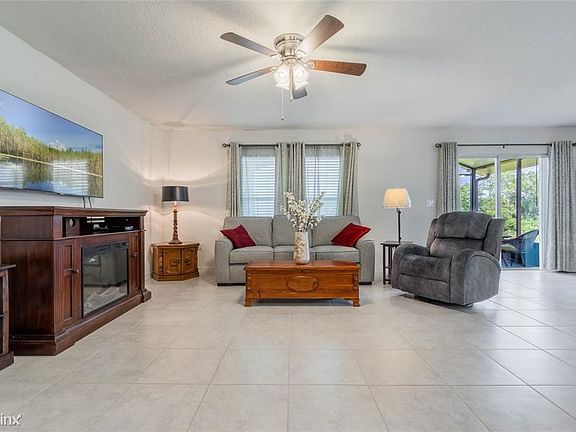 4th image of 6405 Domenico Ct