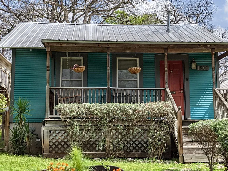 1509A Newton St — Photo 16