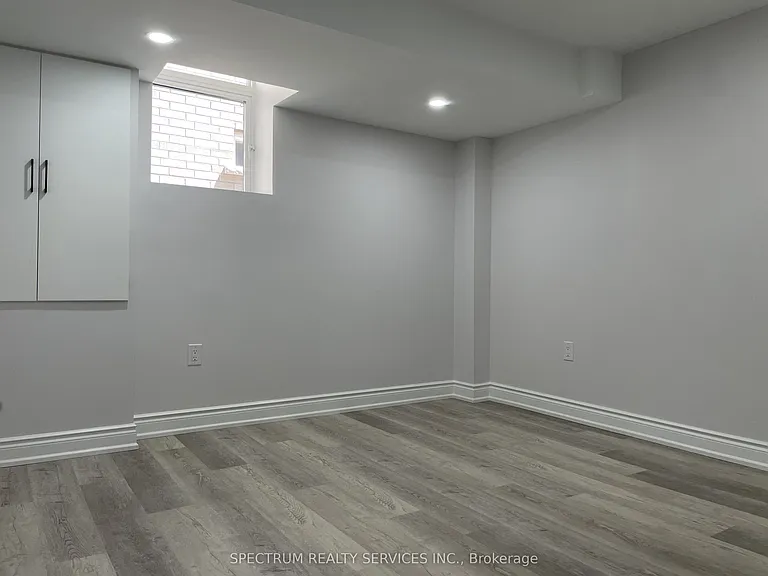 27 Yale Dr #BASEMENT — Photo 13