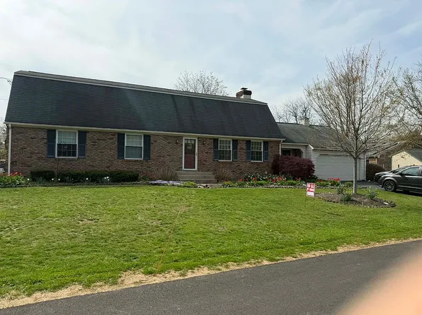 14 Broadmoor Dr, Mechanicsburg, PA 17055
