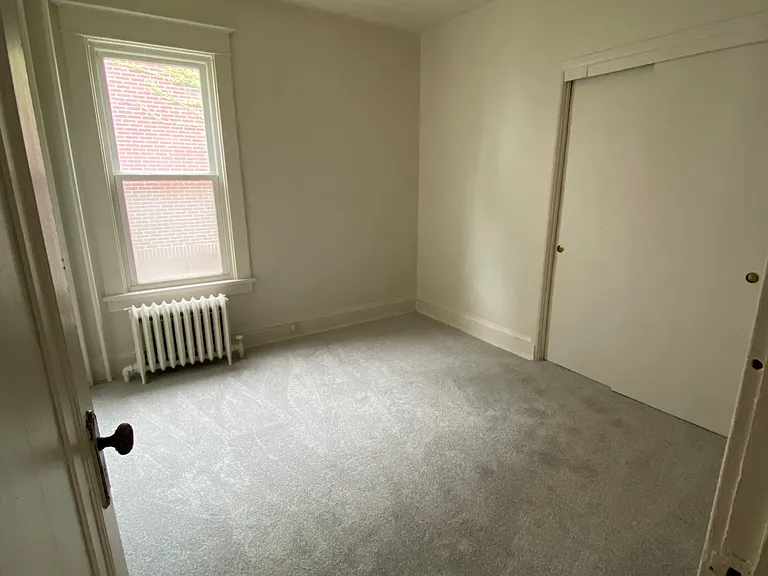 354 New Scotland Ave — Photo 8