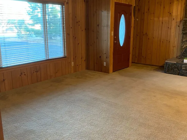 21119 SE Bear Creek Rd — Photo 2