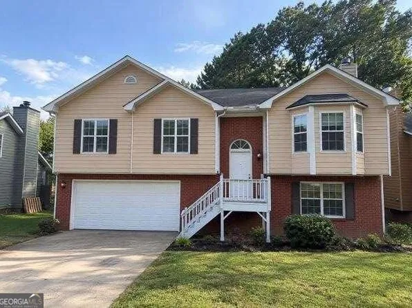 978 Oakwood Chase Cir, Stone Mountain, GA 30083