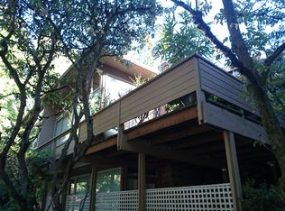 3929 NE 41st St, Seattle, WA 98105