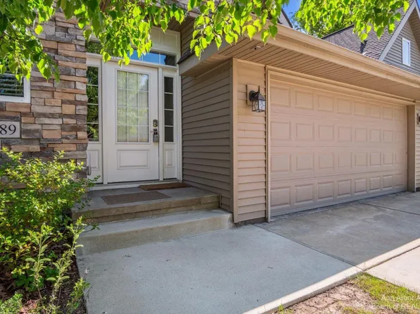 5489 Trillium Crossing Ct, Ann Arbor, MI 48103