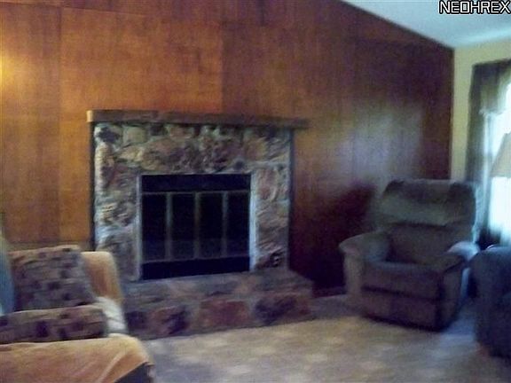 2nd image of 2146 Gates Ave