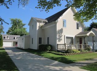 230 S 2nd St, Harbor Beach, MI 48441