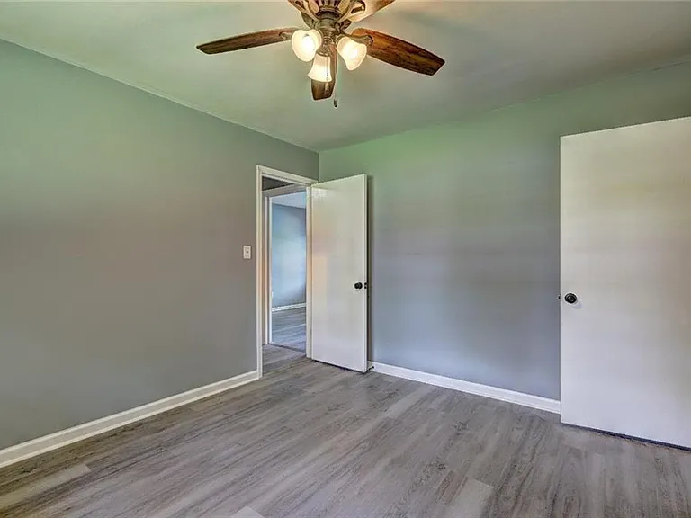 970 Oglethorpe Ave — Photo 21
