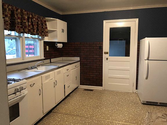 5th image of 917 E Grimes Ln