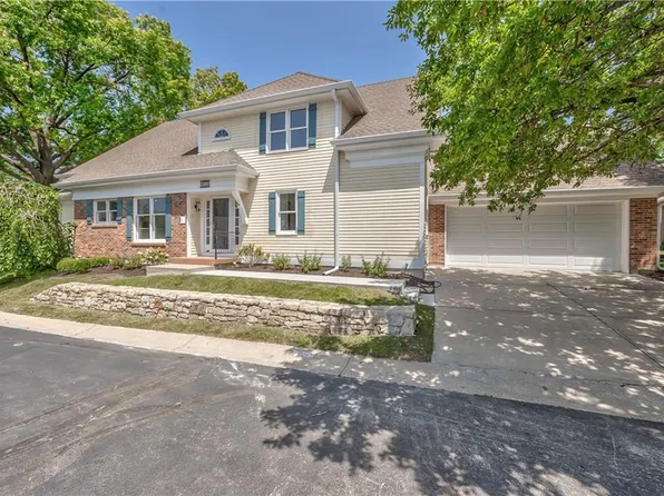 4512 W 90th St, Prairie Village, KS 66207