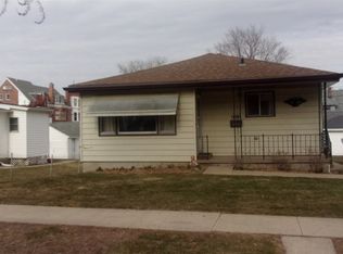 3044 Lemon St, Dubuque, IA 52001