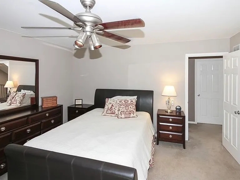 1444 W Sapphire Dr — Photo 15