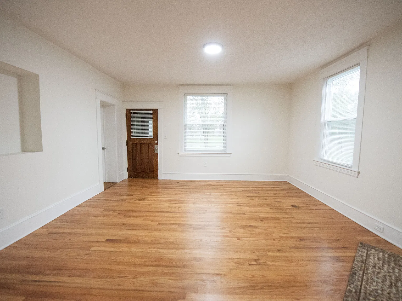 5195 Dover Center Rd — Photo 2