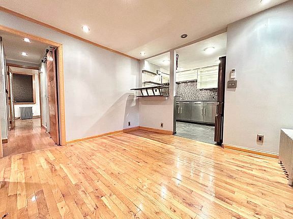 5th image of 405 Kosciuszko St #1
