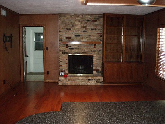 Family Room with Fireplace