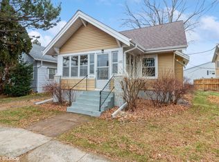 120 10th St, Ames, IA 50010