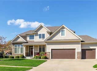 1665 SE Bell Dr, Waukee, IA 50263