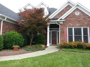8601 Chatsworth Ln, Waxhaw, NC 28173