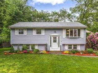 32 Garden Ave, Wilmington, MA 01887