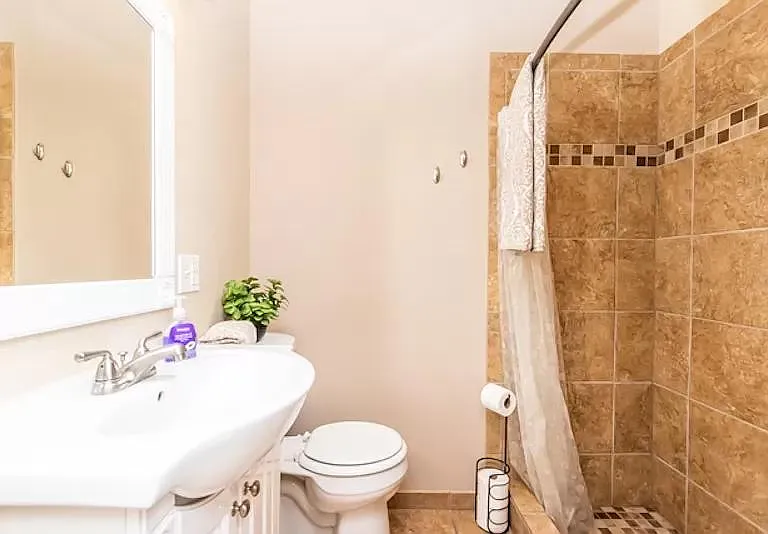 1012 N Glenwood Ave — Photo 11