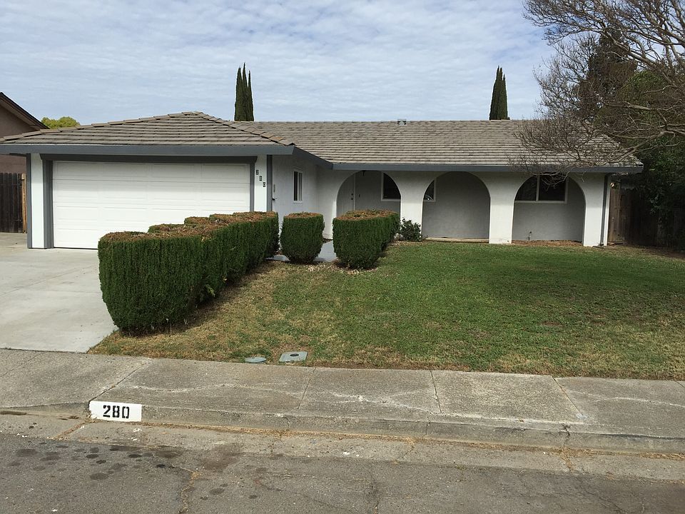 1st image of 280 Daphne Dr