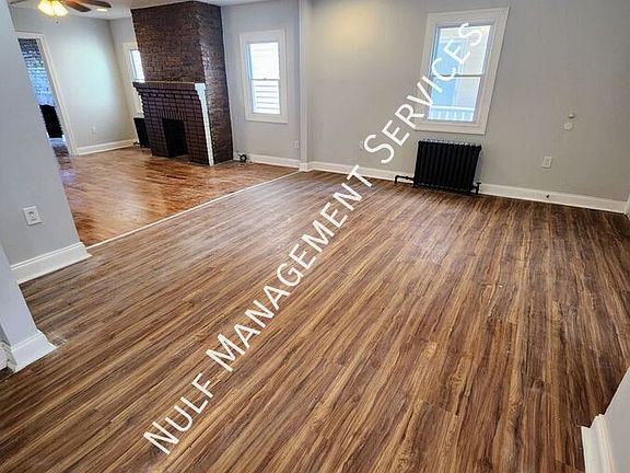 5th image of 930 Portland St #1