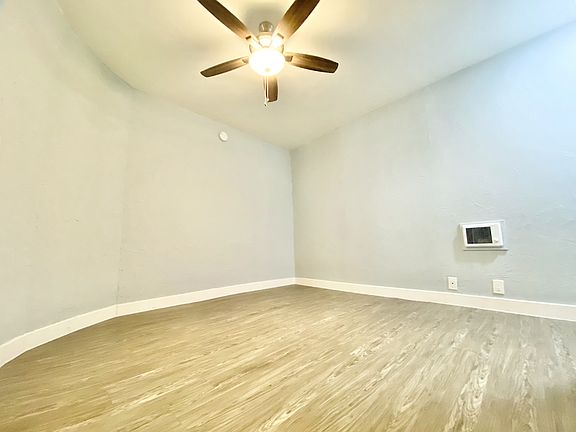 2nd image of 487 S Roxbury Dr #485-4