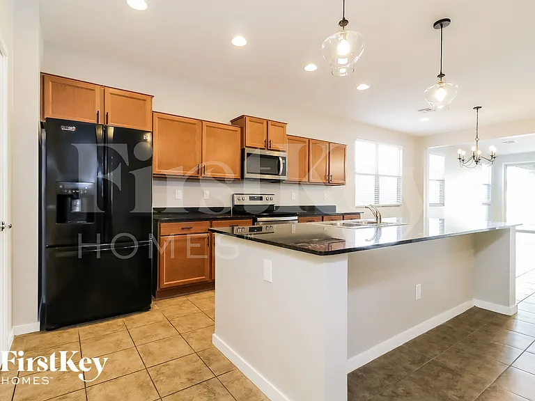23654 W Whyman Ave — Photo 9