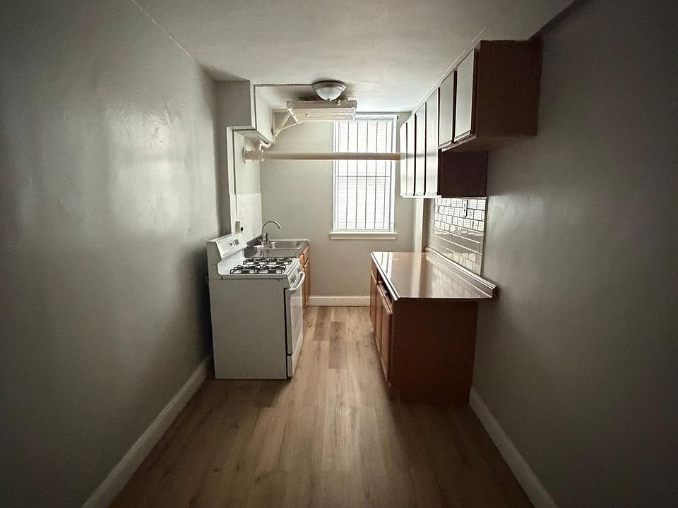 1st image of 356-355 Stuyvesant Ave #B8