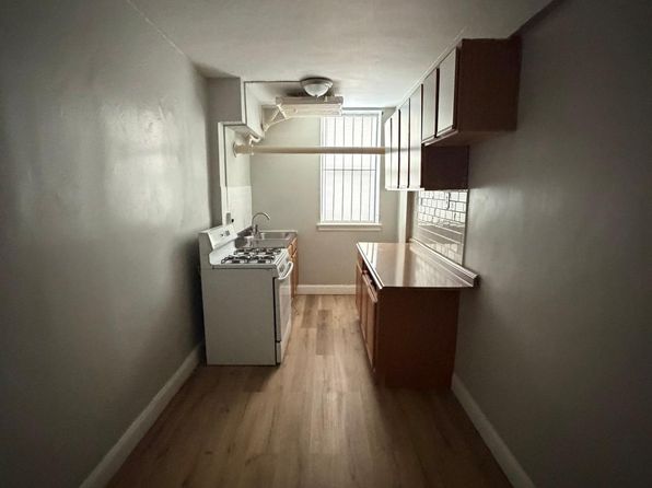356-355 Stuyvesant Ave #B8