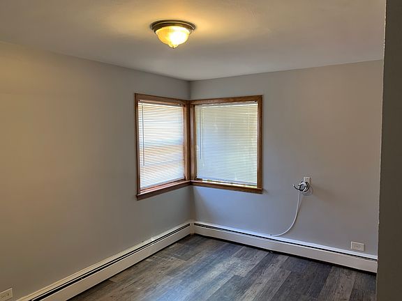 4th image of 2754 N Oak Park Ave APT Gs
