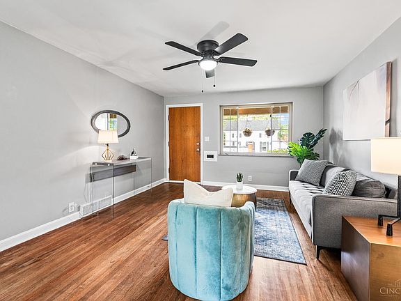 5th image of 1735 Marquette Ave