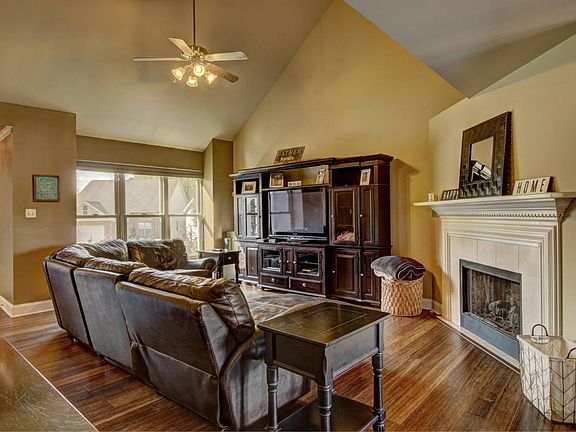 4th image of 10345 Highgate Cir
