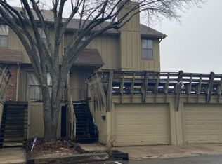 13907 Dundee Cir, Grandview, MO 64030