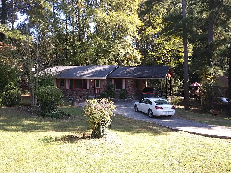2076 Pemberton Rd SW #A — Photo 4