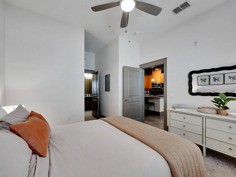 Varela Westshore Apartments — Photo 42