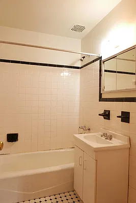 Rented by JK Dansar Corp | media 9