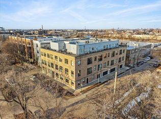 2221 N Lister Ave APT 3C, Chicago, IL 60614