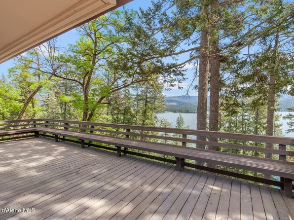 5977 E McMahon Rd, Hayden Lake, ID 83835