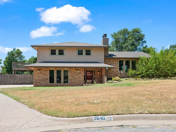 2640 Hummingbird Ln, Enid, OK 73703